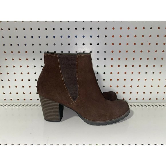 Clarks pause cheap camelia